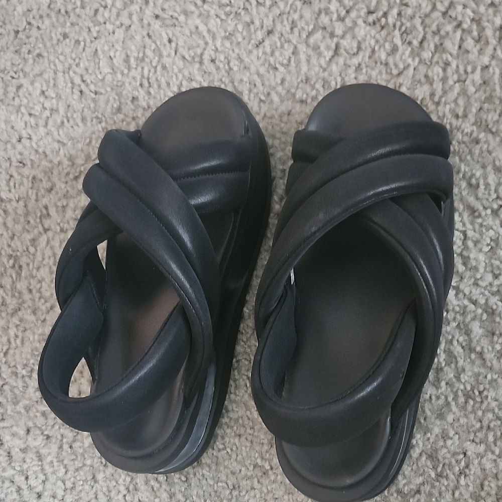 Nike Air Max Isla "Black" Sandals